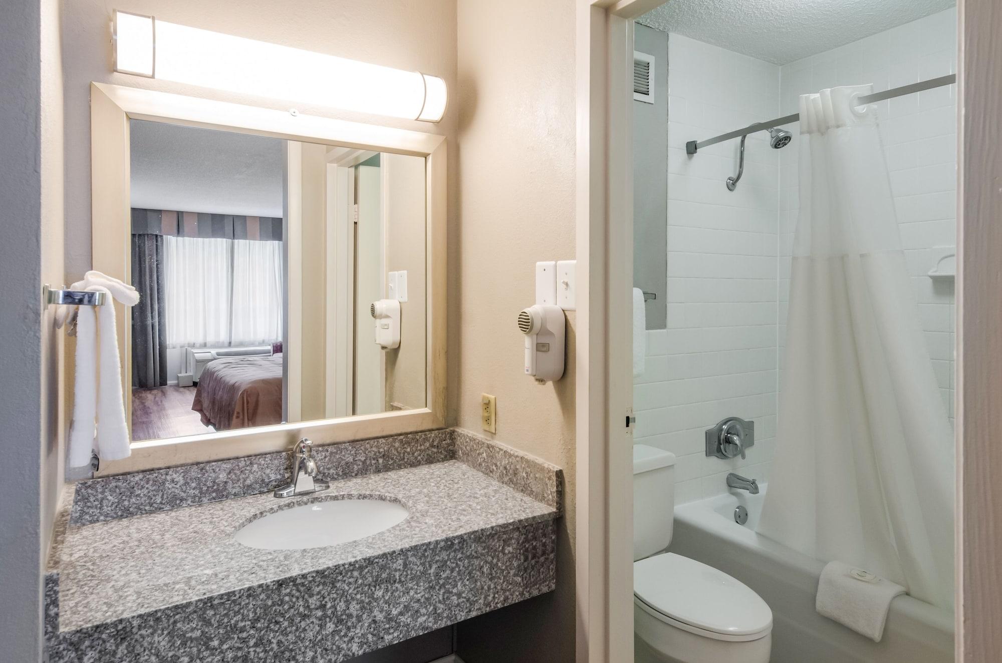 Quality Inn Roanoke Airport Dış mekan fotoğraf