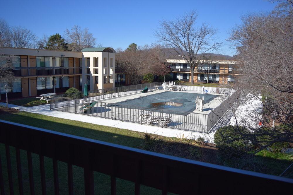 Quality Inn Roanoke Airport Dış mekan fotoğraf
