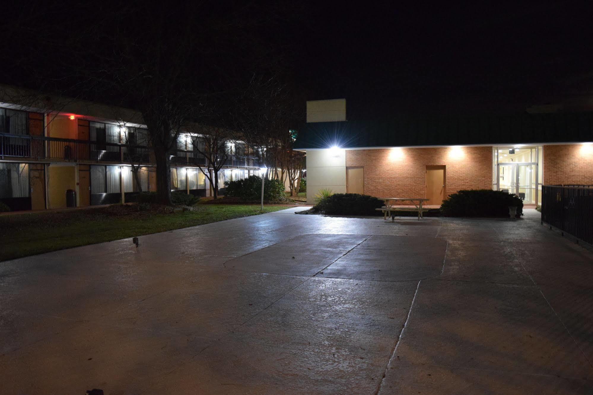 Quality Inn Roanoke Airport Dış mekan fotoğraf