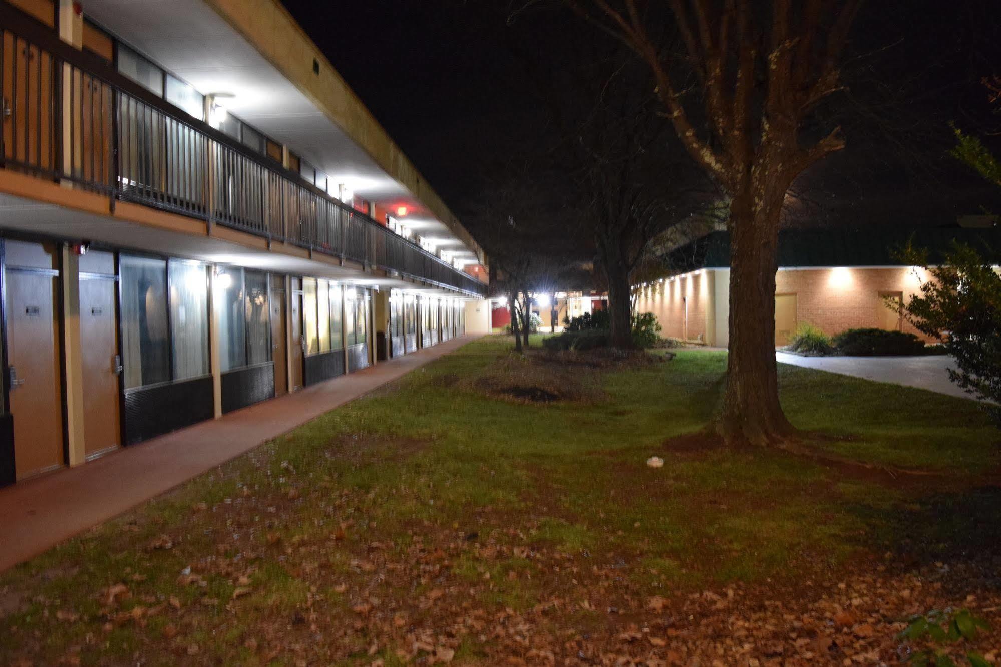 Quality Inn Roanoke Airport Dış mekan fotoğraf