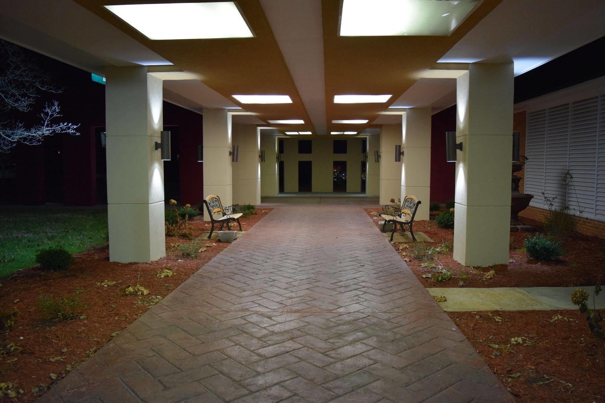 Quality Inn Roanoke Airport Dış mekan fotoğraf