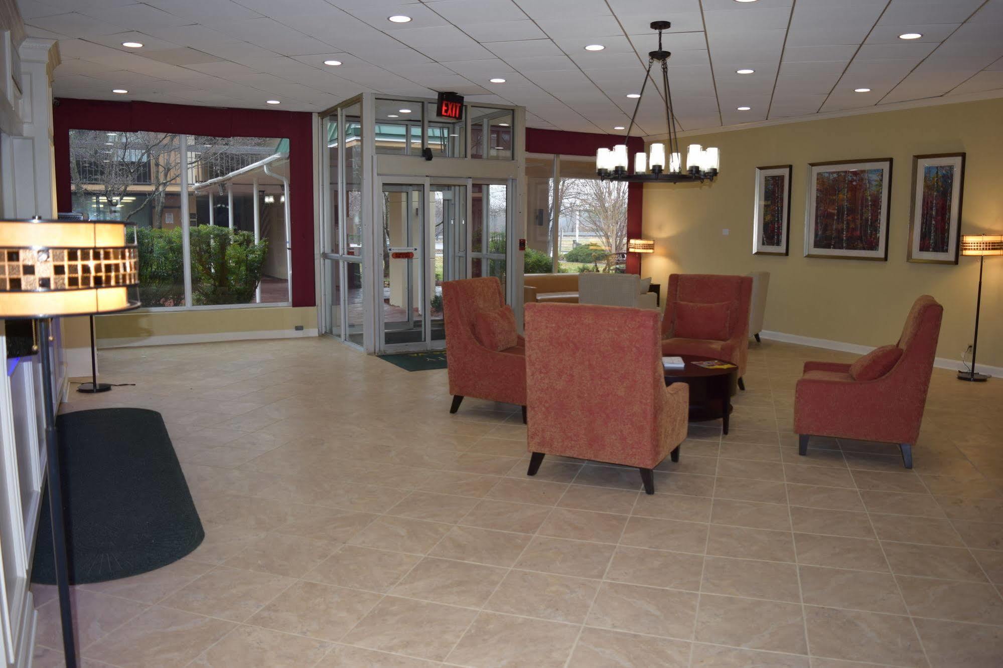 Quality Inn Roanoke Airport Dış mekan fotoğraf