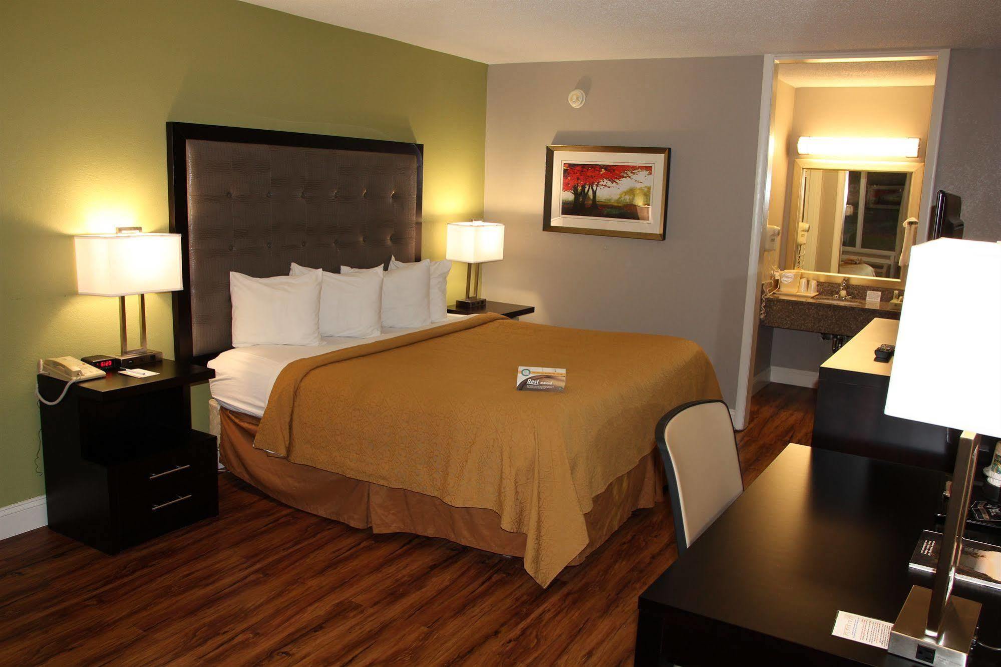 Quality Inn Roanoke Airport Dış mekan fotoğraf