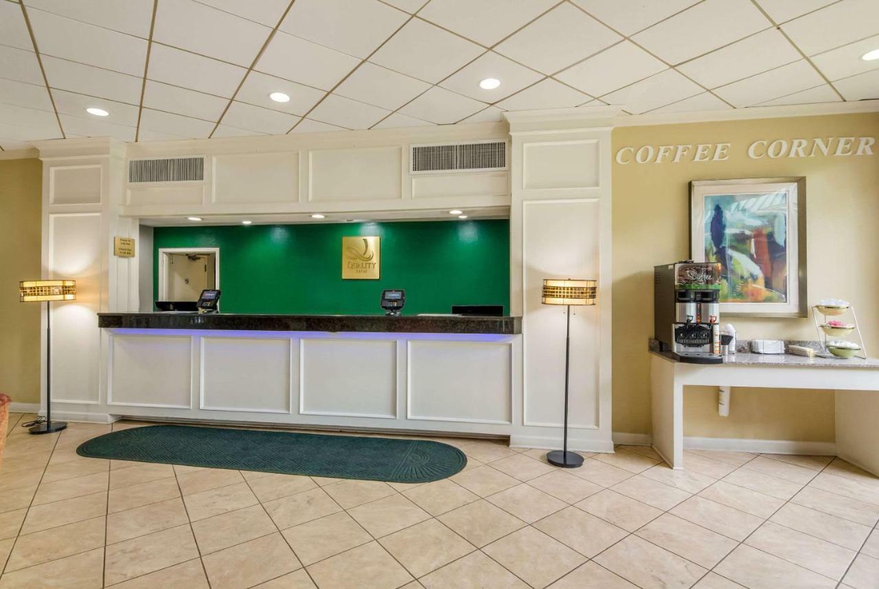 Quality Inn Roanoke Airport Dış mekan fotoğraf